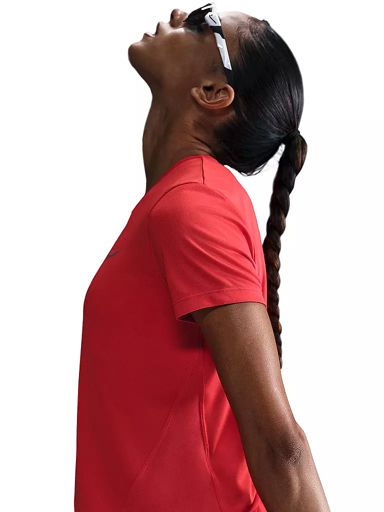 NIKE | Camiseta de running Tempo para mujer |