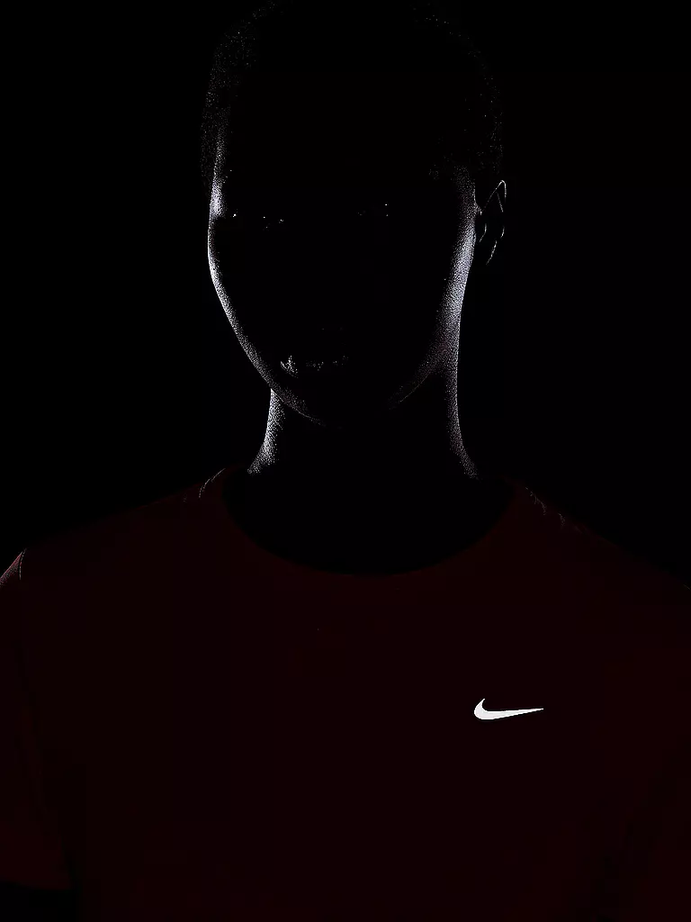 NIKE | Camiseta de running Tempo para mujer |