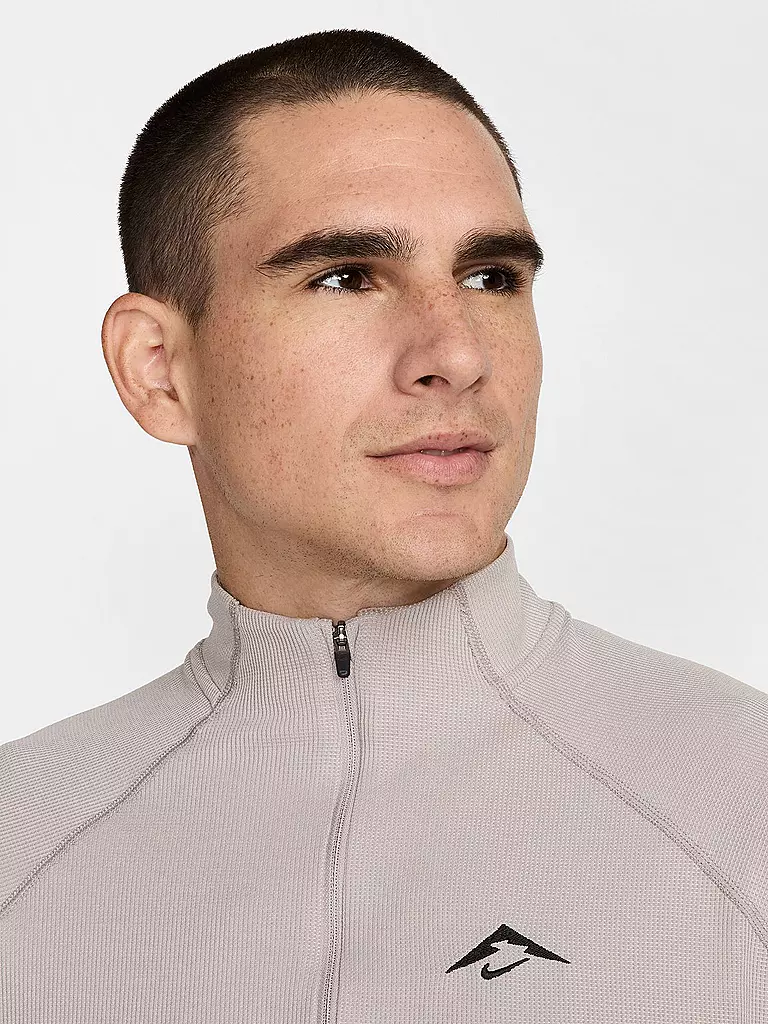 NIKE | Camiseta de running Trail 1/2 Zip para hombre |