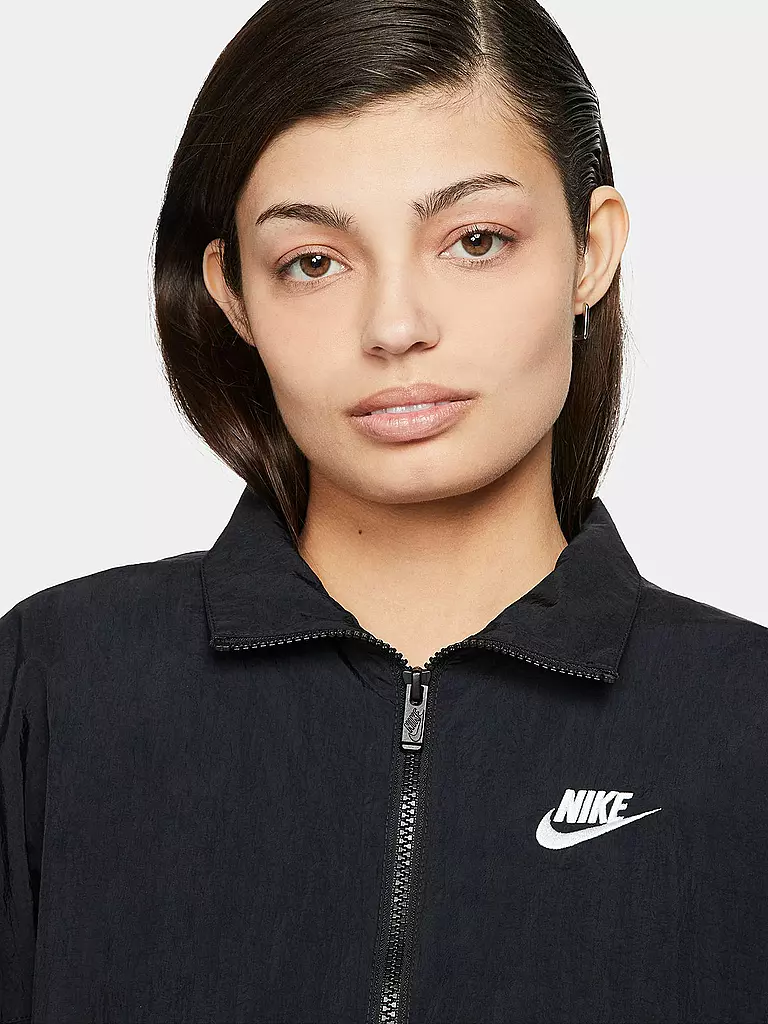 NIKE | Damen Jacke Sportswear Essential Windrunner | Negro