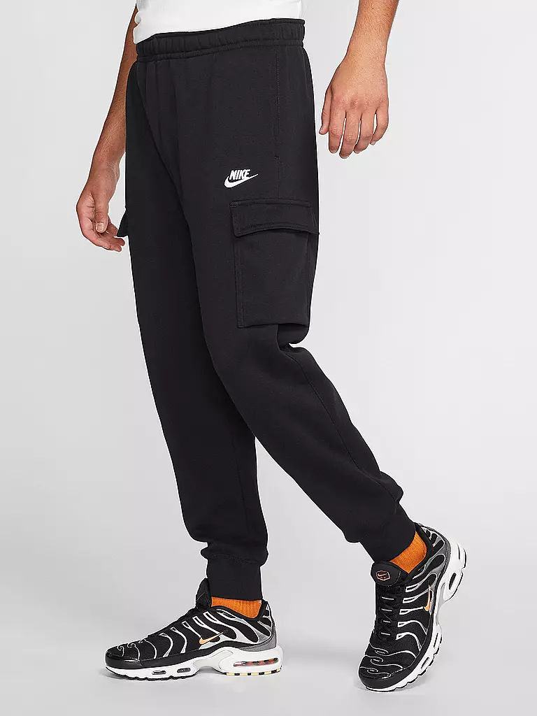 NIKE | Herren Jogginghose Sportswear Club Cagostyle | Negro