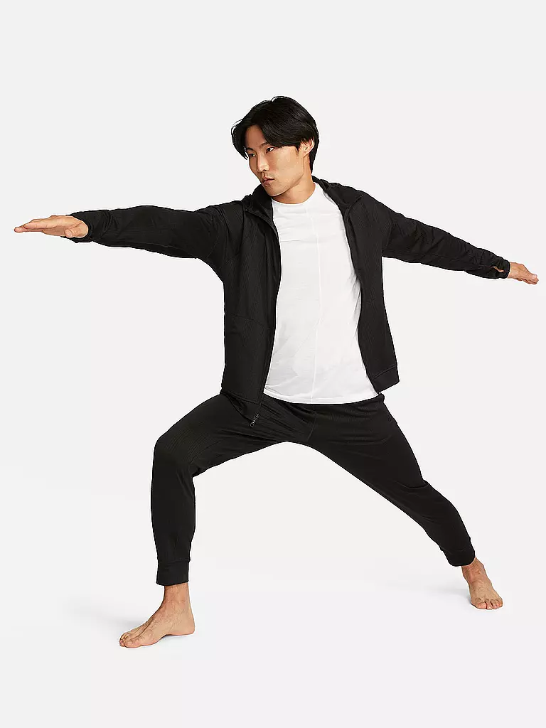 NIKE | Herren Yogahose | Negro