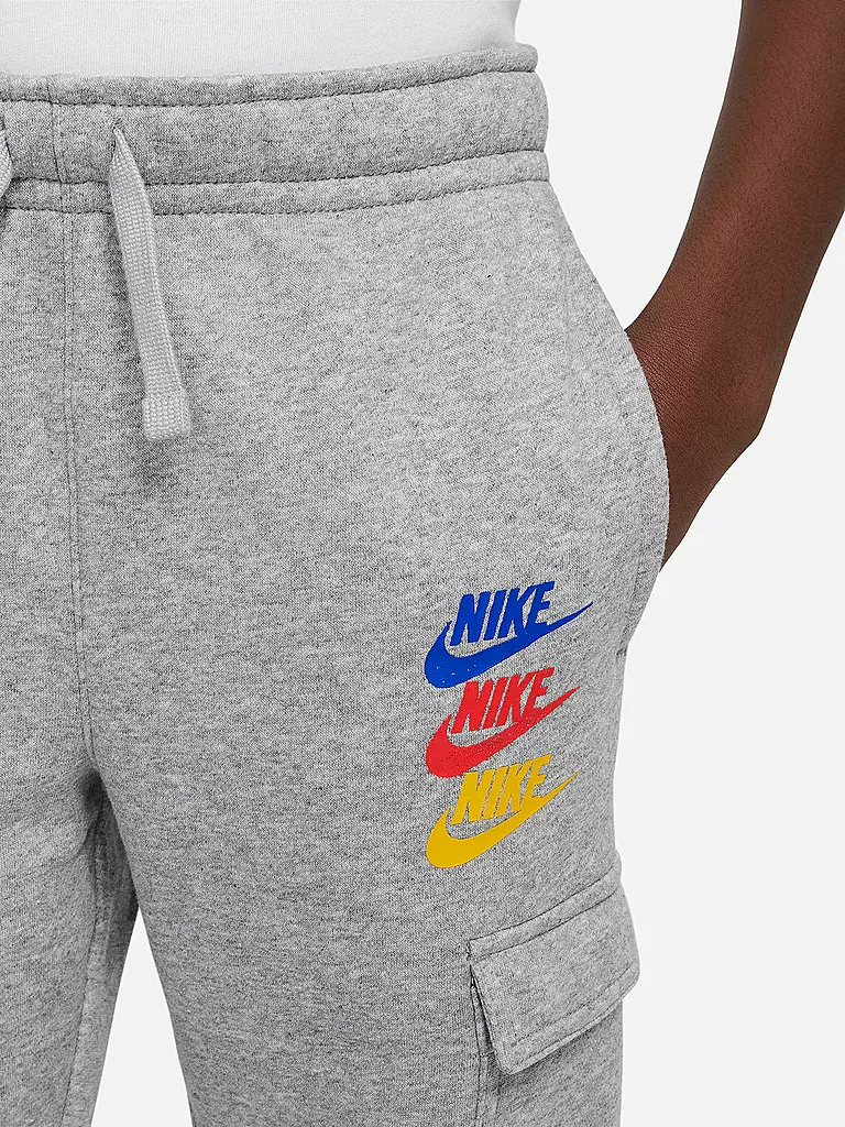 NIKE | Jungen Jogginghose Sportswear Standard Issue | Gris