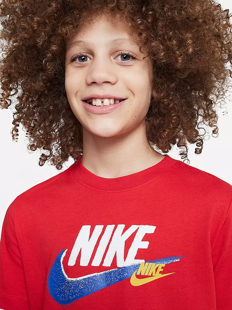 NIKE | Jungen T-Shirt Sportswear Standard Issue | Rojo