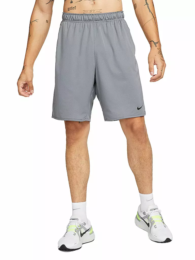 NIKE | Pantalón corto de fitness para hombre Dri-FIT Totality | Gris