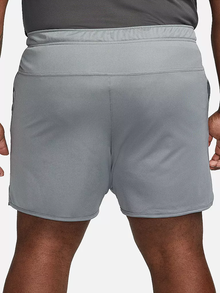 NIKE | Pantalón corto de fitness para hombre Dri-FIT Totality |