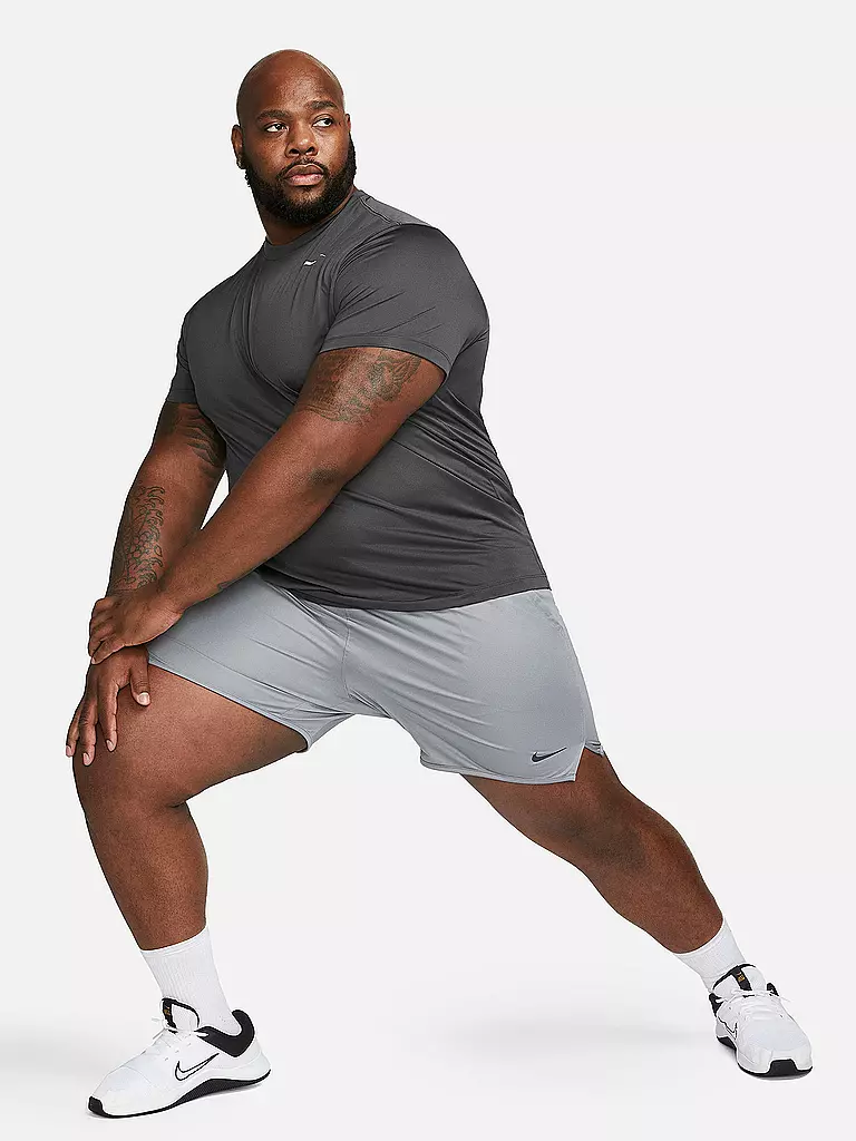 NIKE | Pantalón corto de fitness para hombre Dri-FIT Totality |