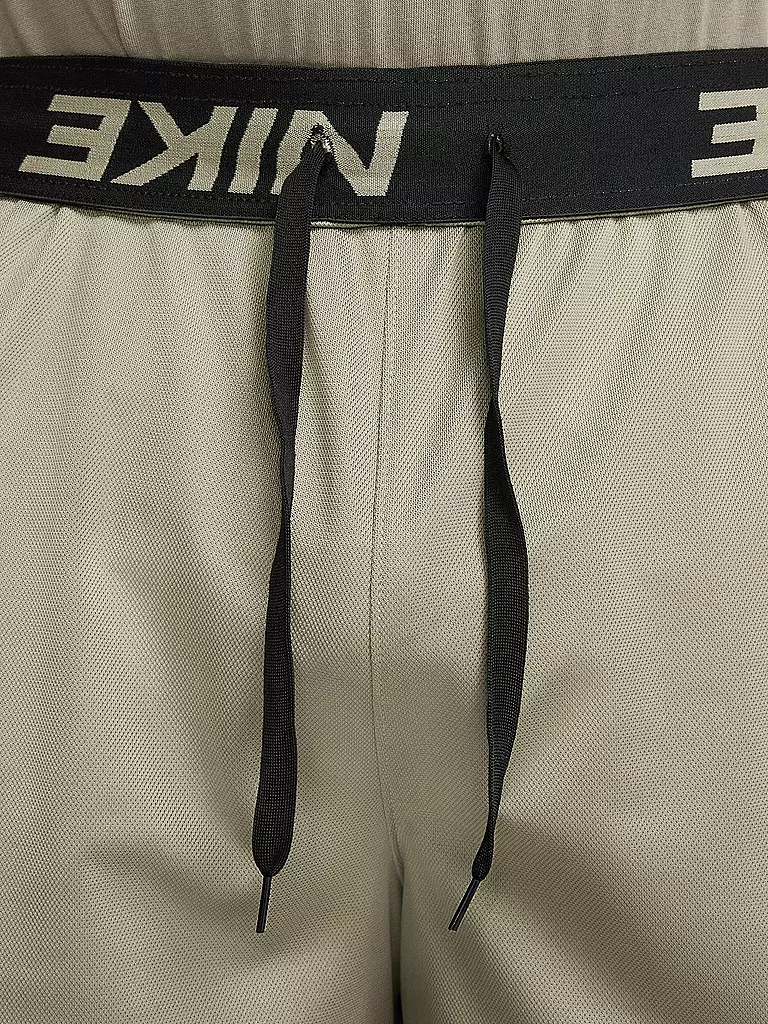 NIKE | Pantalón corto de fitness para hombre Dri-FIT Totality |