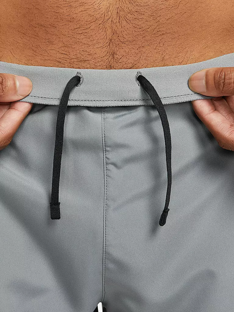 NIKE | Pantalón corto de running para hombre Challenger de 5 pulgadas |