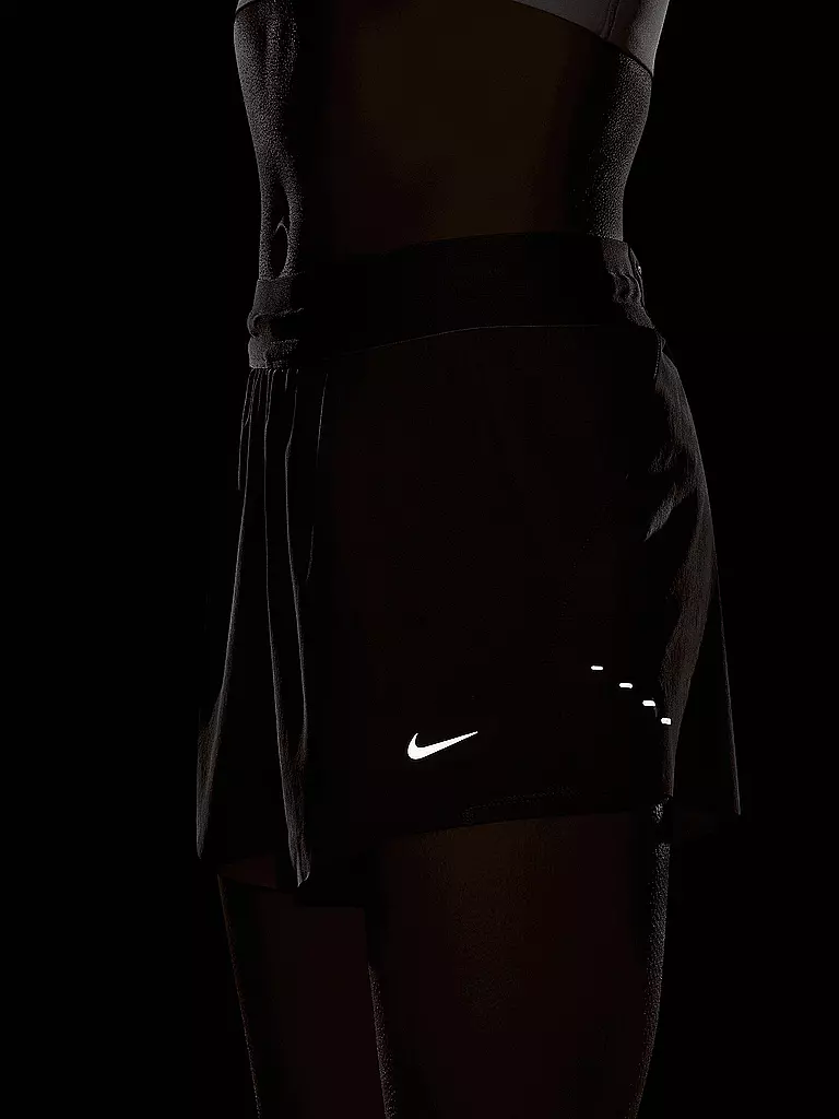 NIKE | Pantalón corto de running Swift para mujer | Marrón