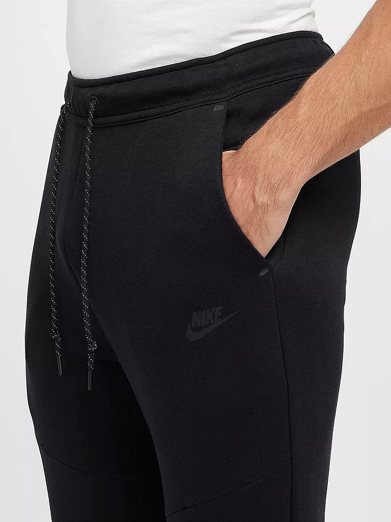 NIKE | Pantalón de chándal Tech Fleece para hombre | Negro
