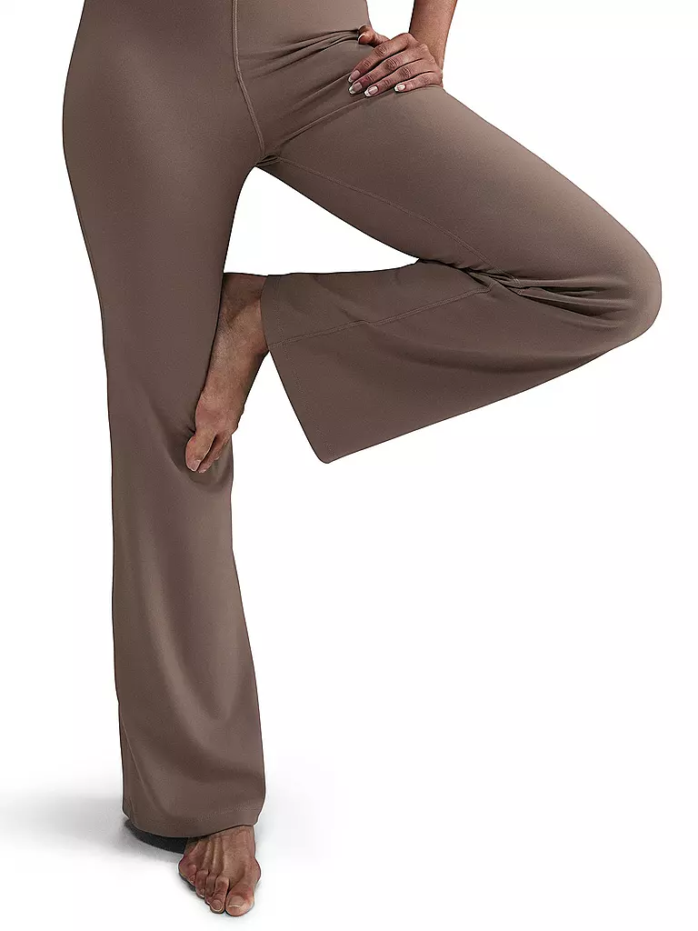 NIKE | Pantalones de fitness para mujer NK DF One Fldovr | Marrón