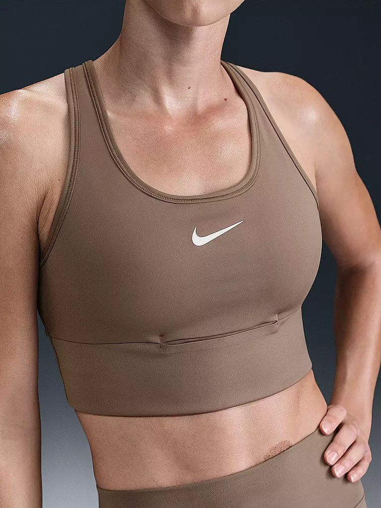 NIKE | Sujetador deportivo para mujer Swosh Longline de sujeción media | 
