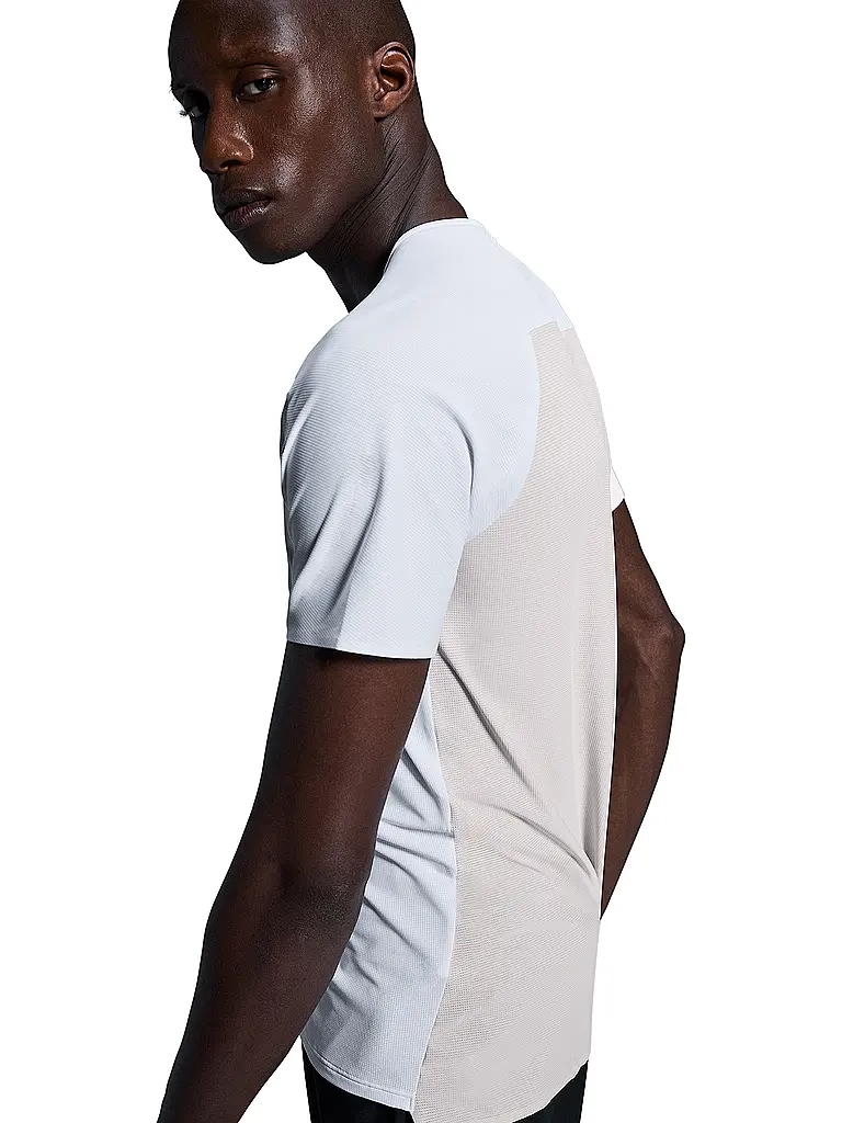 ON | Camiseta de running Performance-T para hombre |