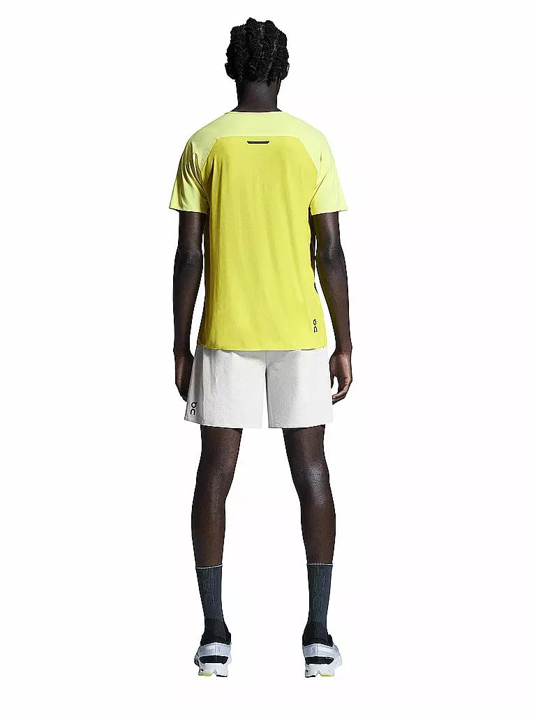 ON | Camiseta de running Performance-T para hombre | Amarillo