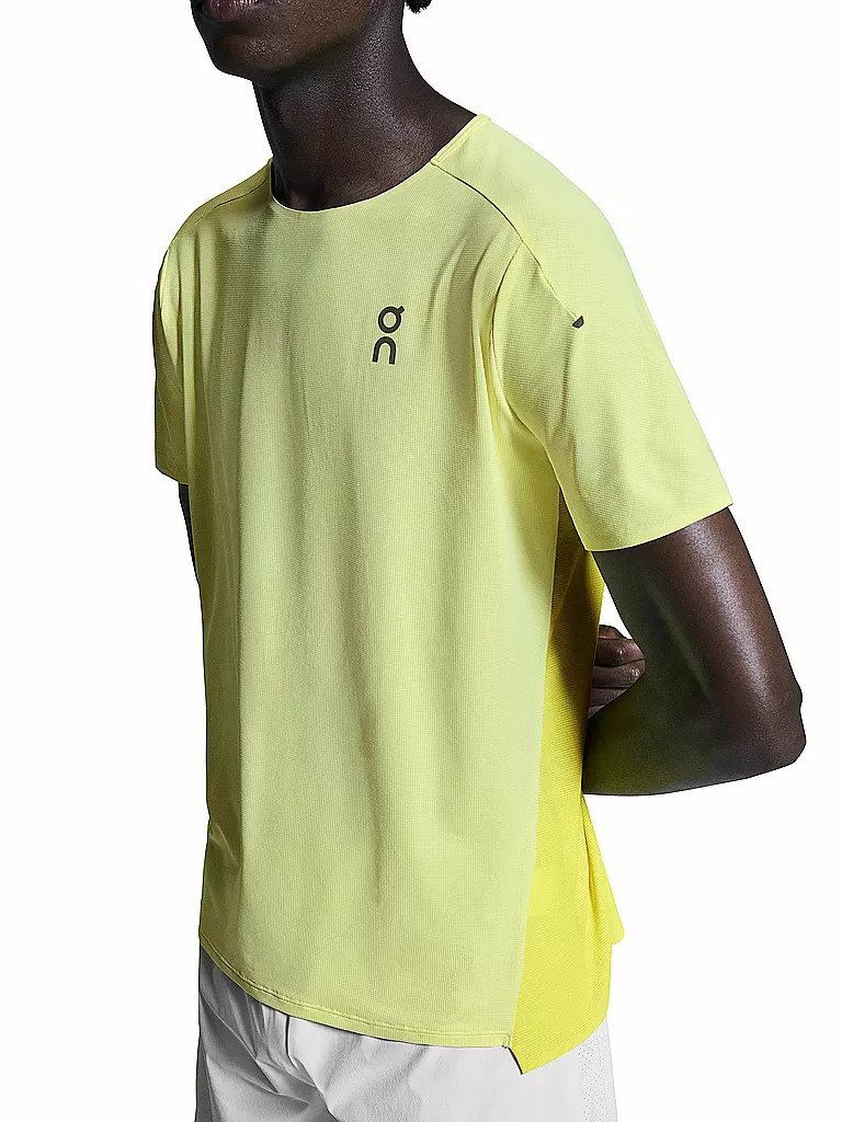 ON | Camiseta de running Performance-T para hombre | Amarillo
