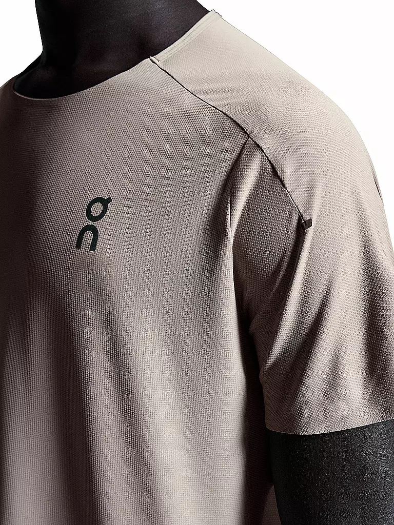 ON | Camiseta de running Performance-T para hombre | Camel