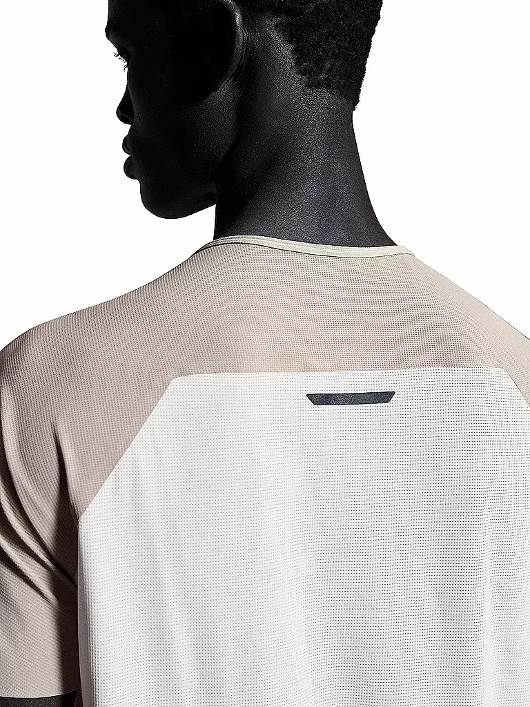 ON | Camiseta de running Performance-T para hombre | Camel