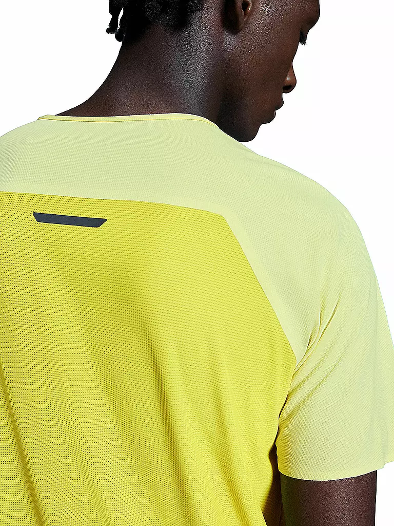 ON | Camiseta de running Performance-T para hombre | Amarillo