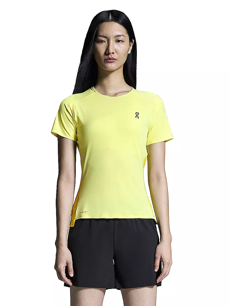 ON | Camiseta de running Performance-T para mujer | Amarillo