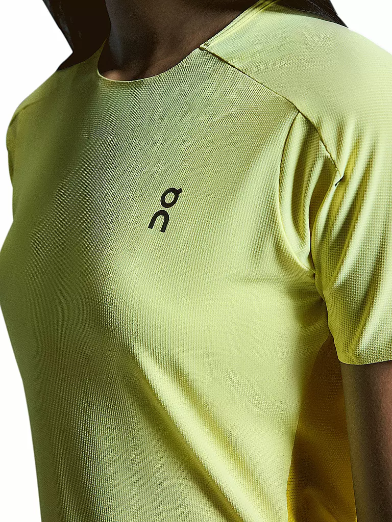 ON | Camiseta de running Performance-T para mujer |