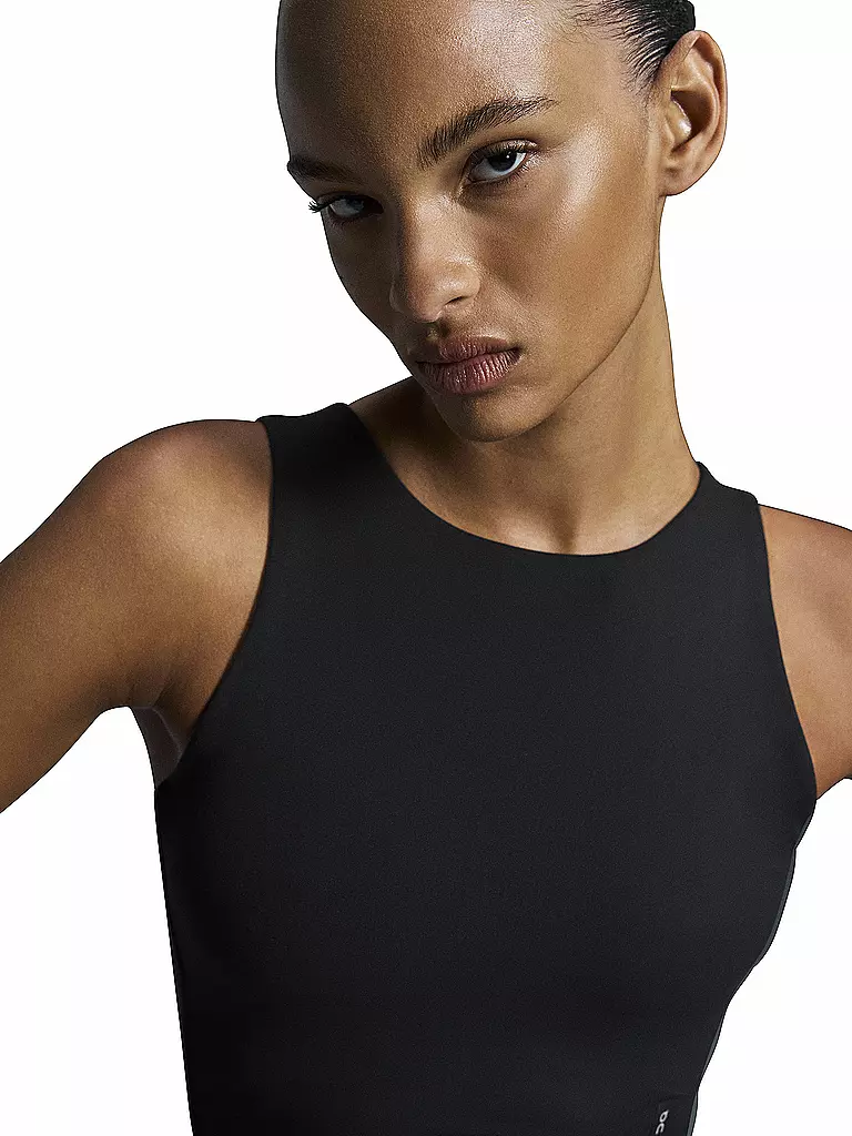 ON | Damen Laufshirt Core 2in1 Crop | Negro