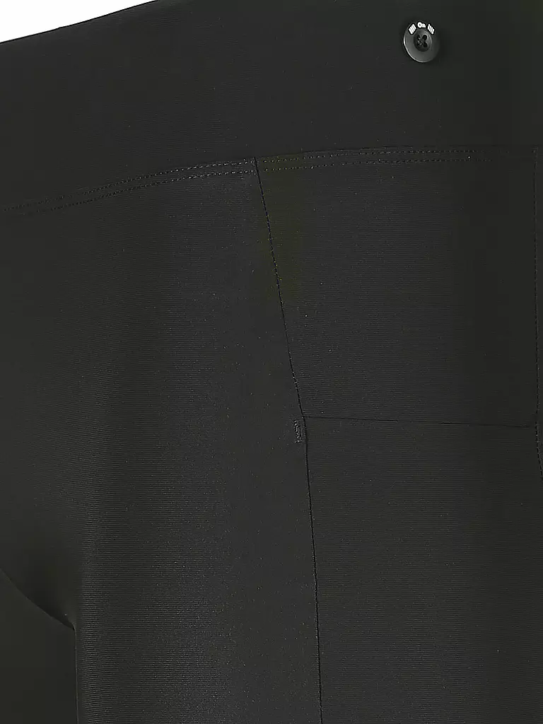 ON | Herren 2in1 Laufshort Hybrid | Negro