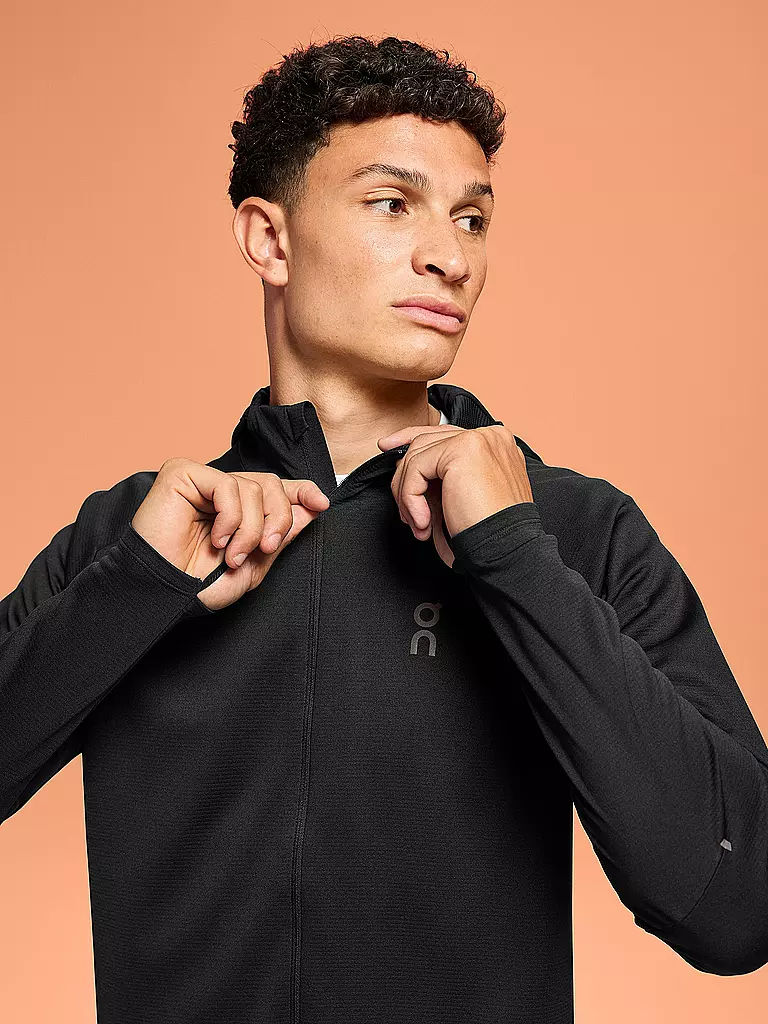 ON | Herren Laufjacke Climate Zip Hoodie | Negro