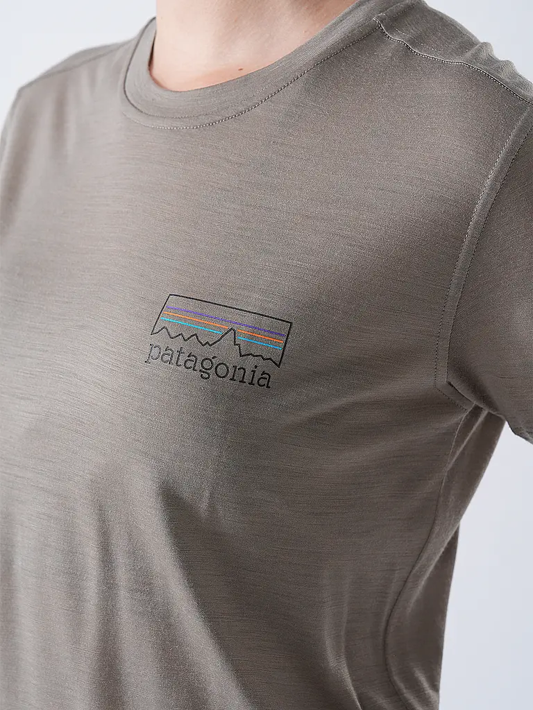PATAGONIA | Camiseta funcional de mujer Capilene® Cool Merino Graphic |
