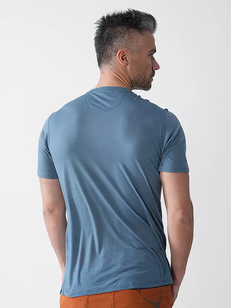 PATAGONIA | Camiseta funcional para hombre Capilene® Cool Merino Graphic | Azul oscuro