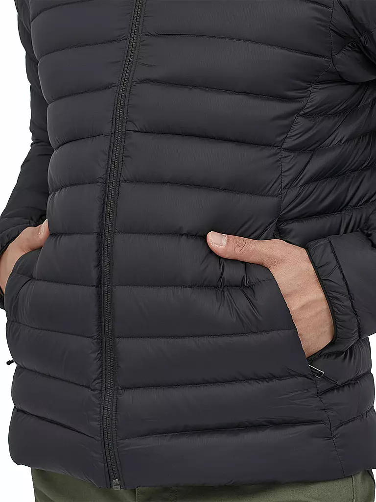 PATAGONIA | Chaqueta aislante con capucha Down Sweater para hombre |