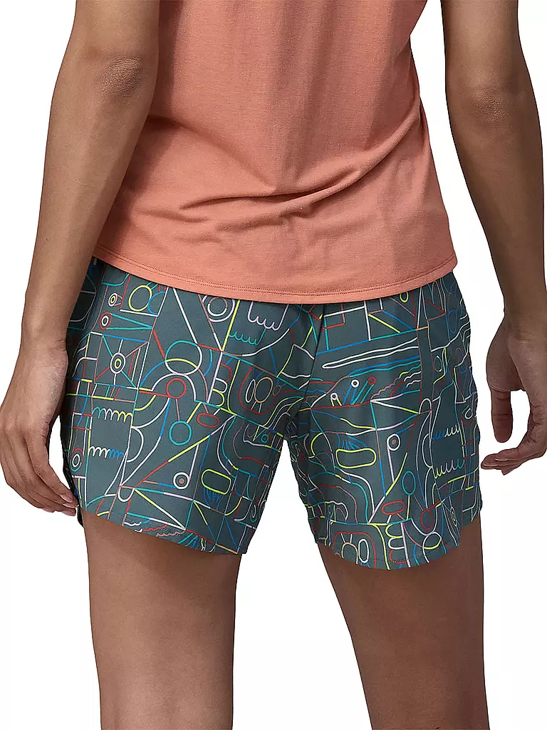 PATAGONIA | Damen Short Multi Trails 5½" | Verde oscuro