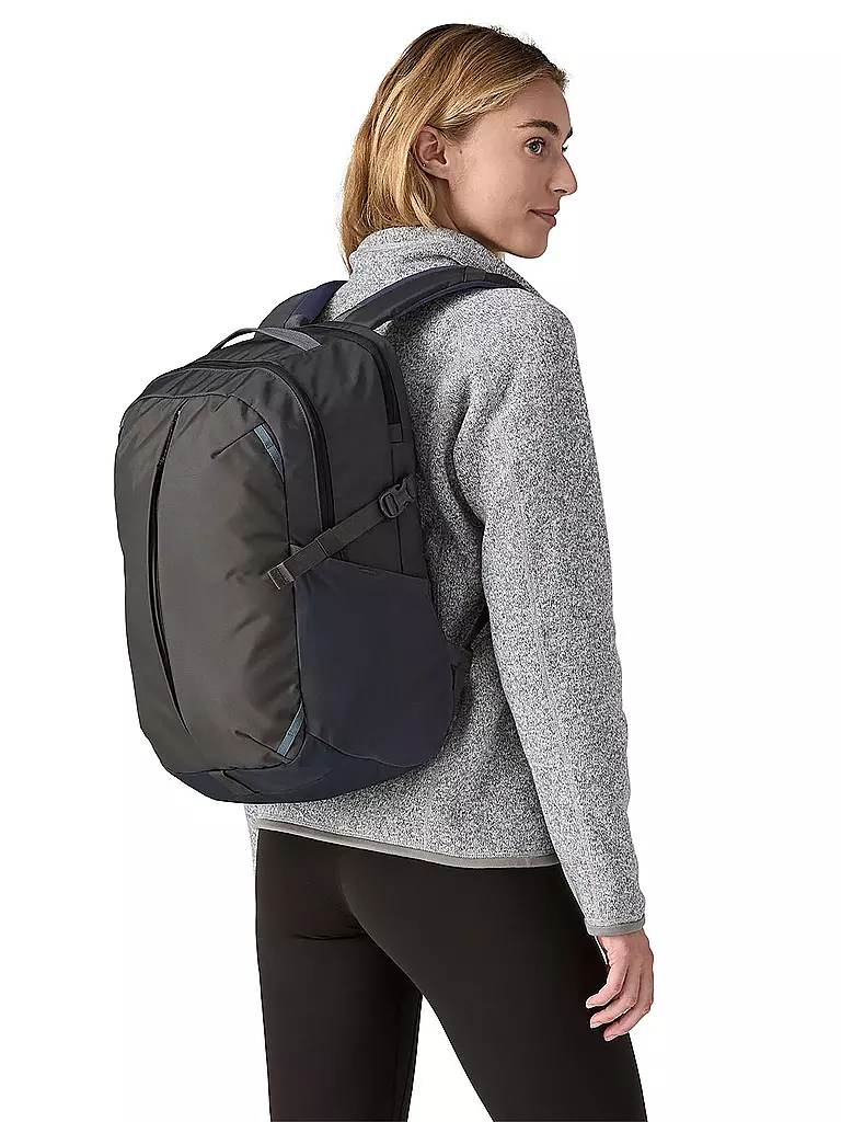 PATAGONIA | Mochila de día Refugio Daypack 26L | Azul oscuro