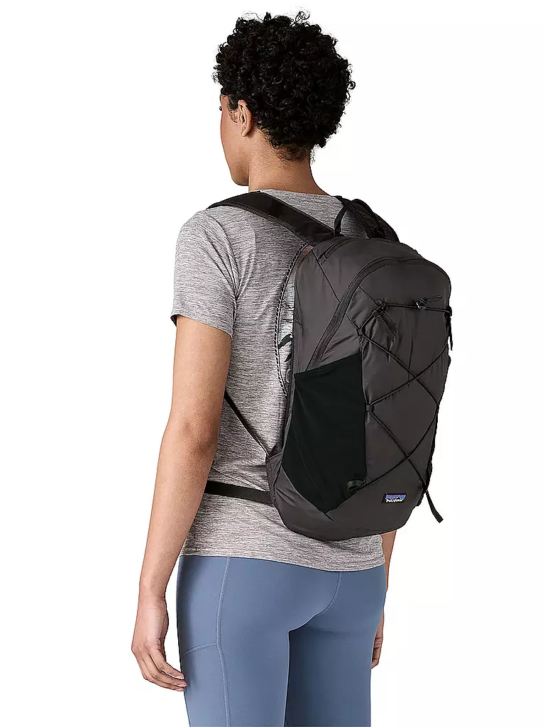 PATAGONIA | Mochila de día Terravia 14L | Negro