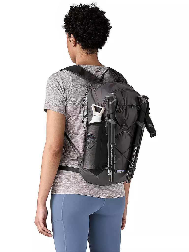 PATAGONIA | Mochila de día Terravia 14L | Negro