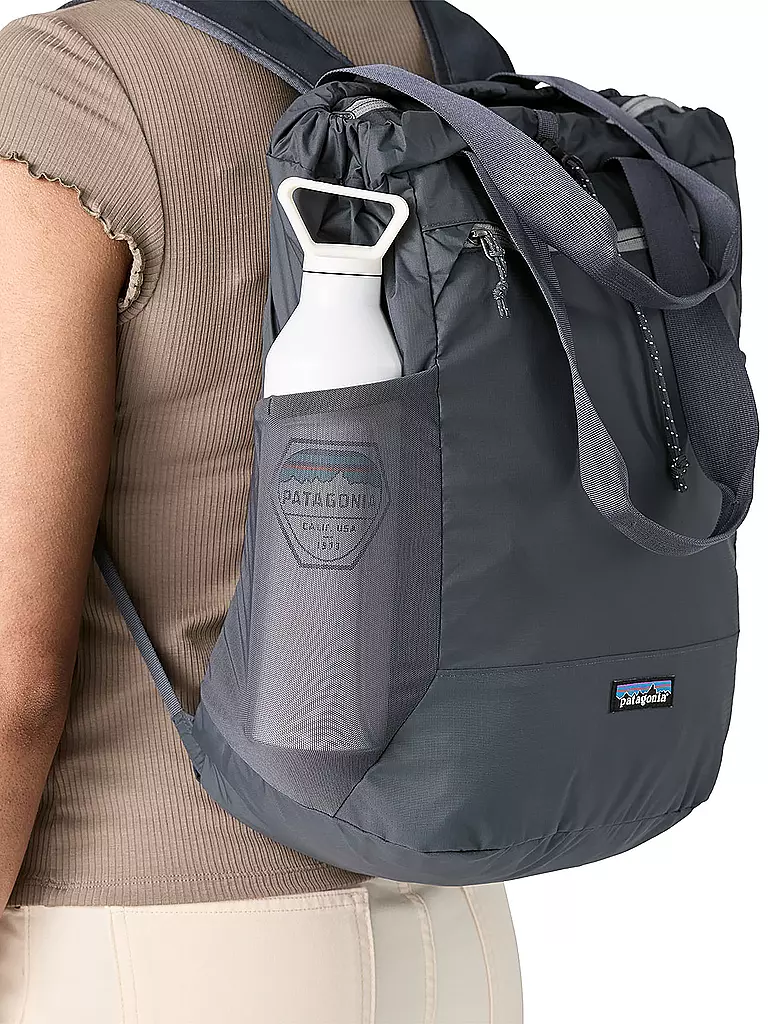 PATAGONIA | Mochila de día Terravia Tote Pack 24L | Azul oscuro