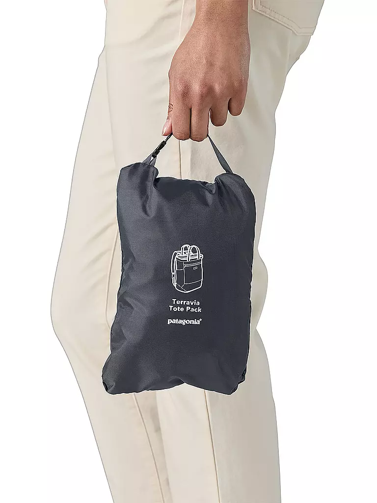 PATAGONIA | Mochila de día Terravia Tote Pack 24L | Azul oscuro