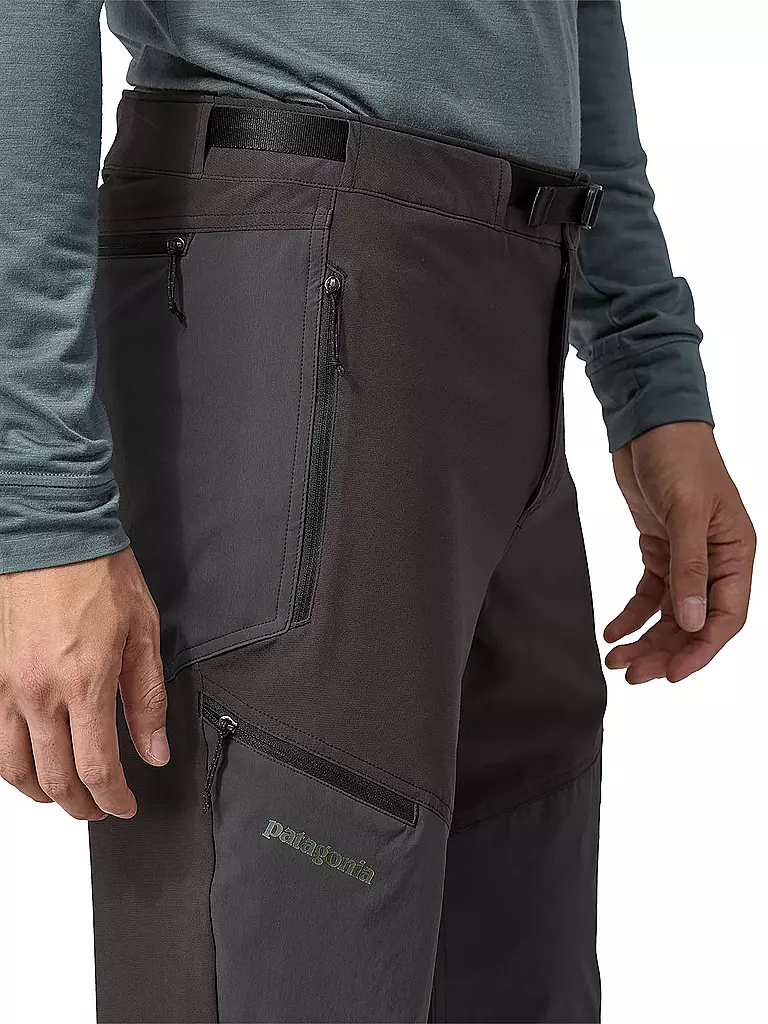 PATAGONIA | Pantalón de senderismo para hombre Altvia Alpine | Negro