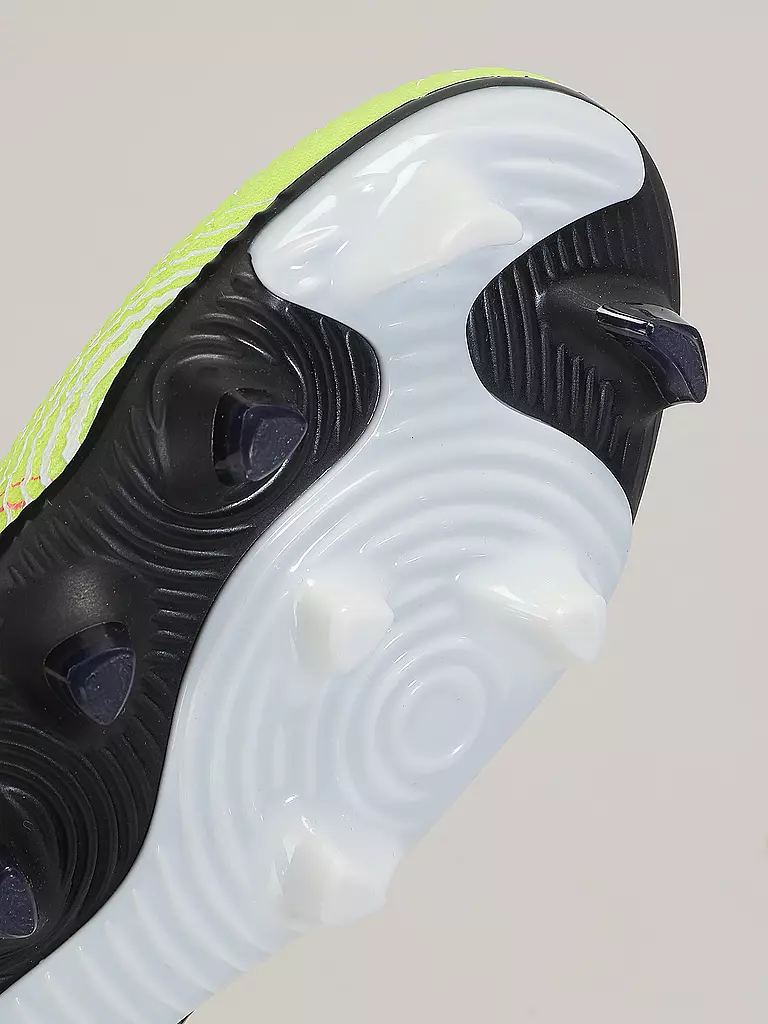 PUMA | Zapatos de fútbol con tacos Future Pro FG/AG para hombre |