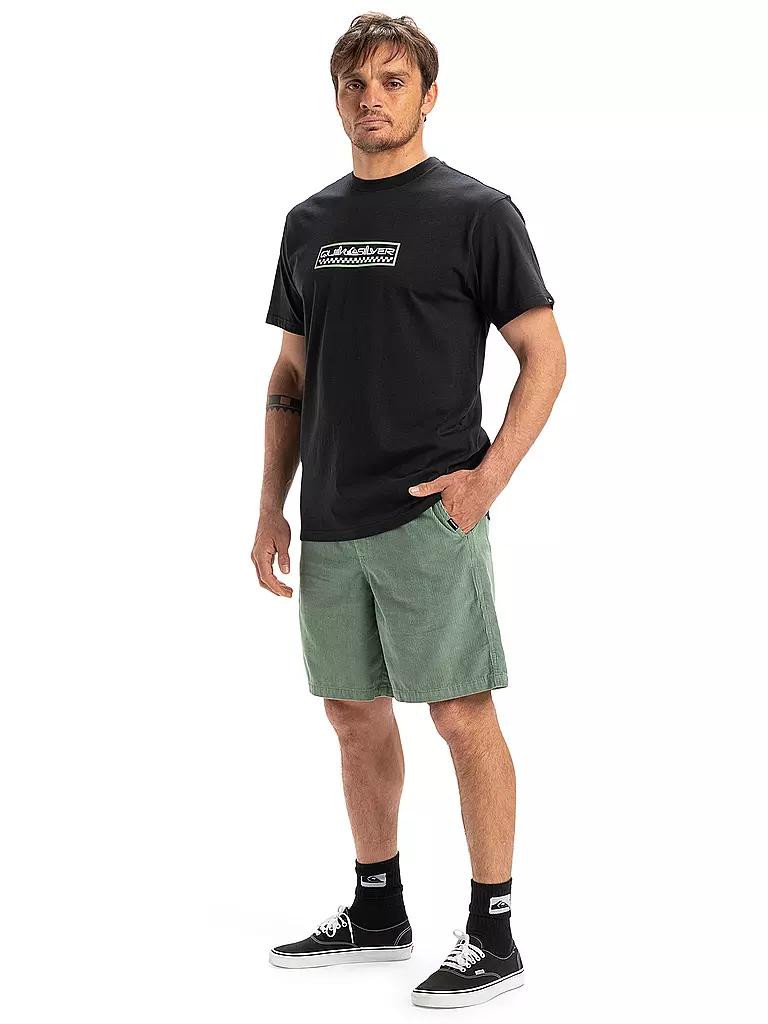 QUIKSILVER | Pantalón corto de playa para hombre Taxer Cord Bermuda 18" | Verde claro