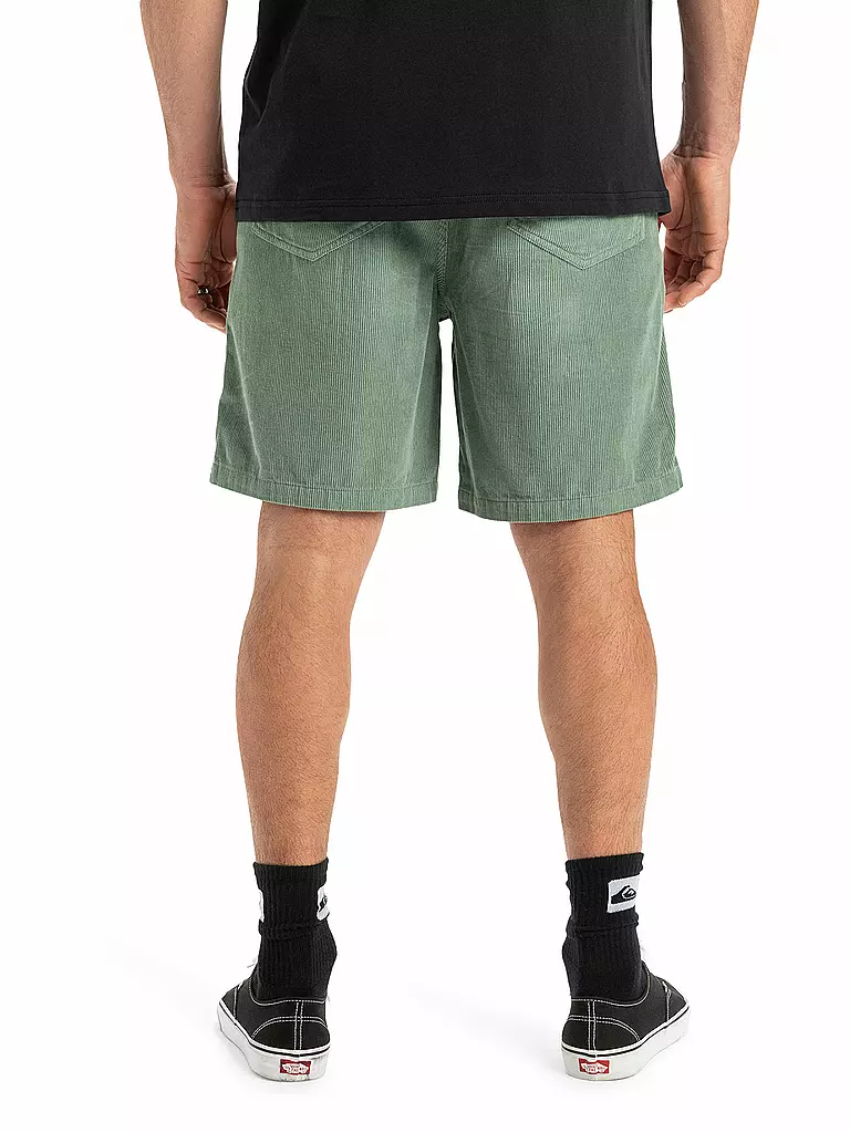 QUIKSILVER | Pantalón corto de playa para hombre Taxer Cord Bermuda 18" | Verde claro
