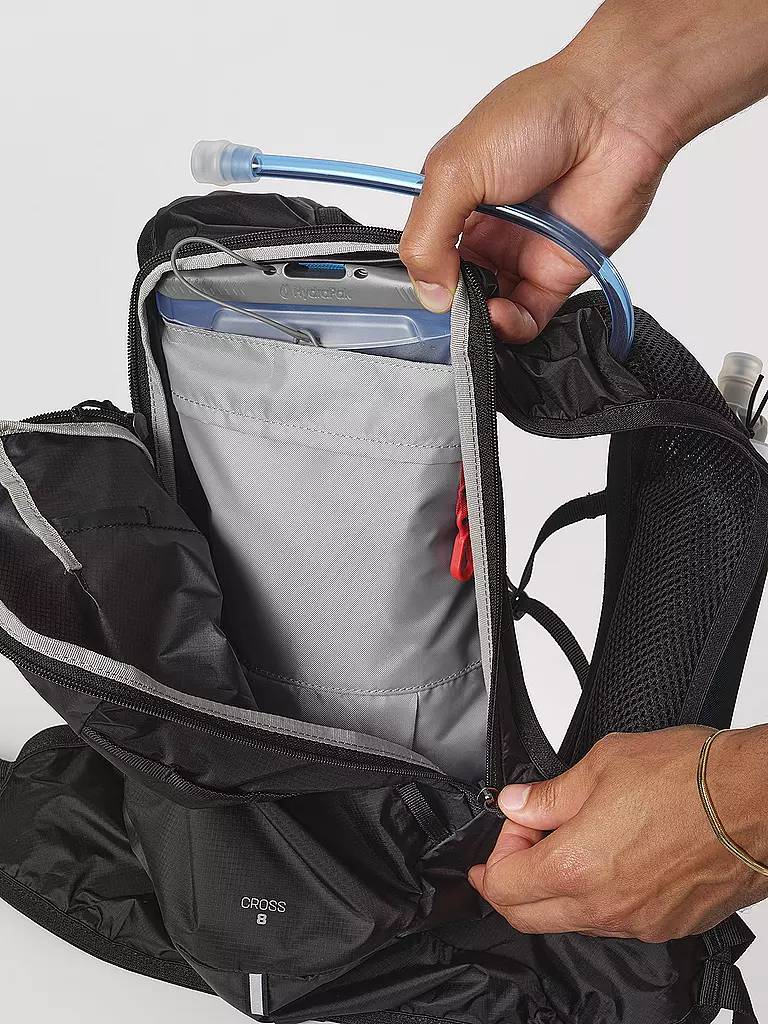 SALOMON | Mochila de hidratación Cross 8 8L |