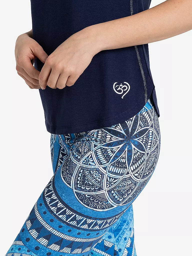 THE SPIRIT OF OM | Camiseta de yoga de bambú raglán para mujer |