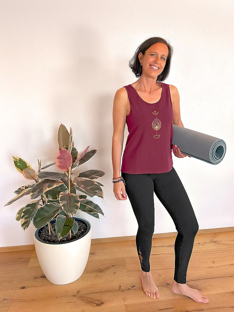 THE SPIRIT OF OM | Camiseta de yoga Vahita para mujer |