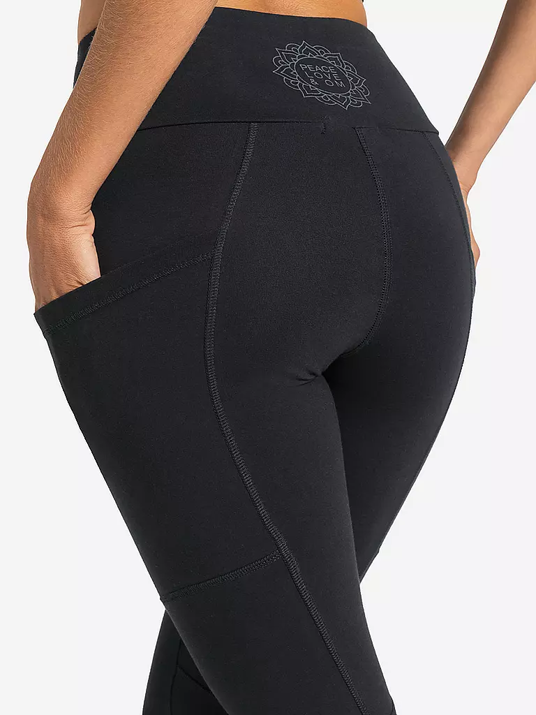 THE SPIRIT OF OM | Damen Yogatight Yoga and Run | Negro