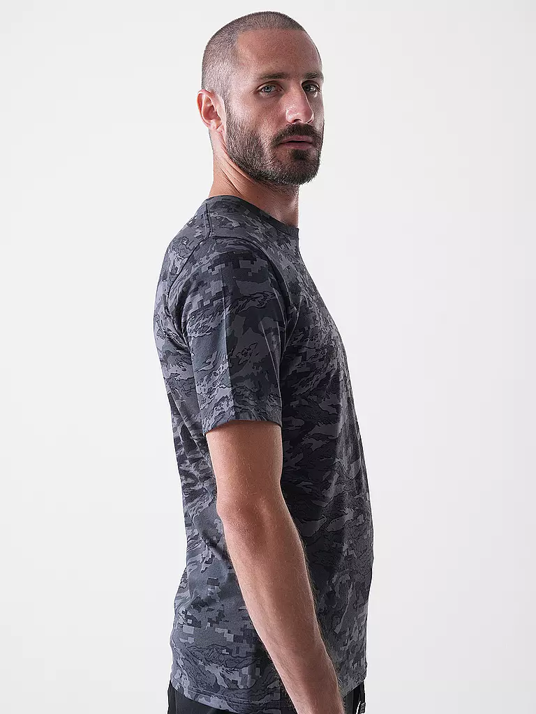 UNDER ARMOUR | Camiseta de hombre UA ABC Camo |