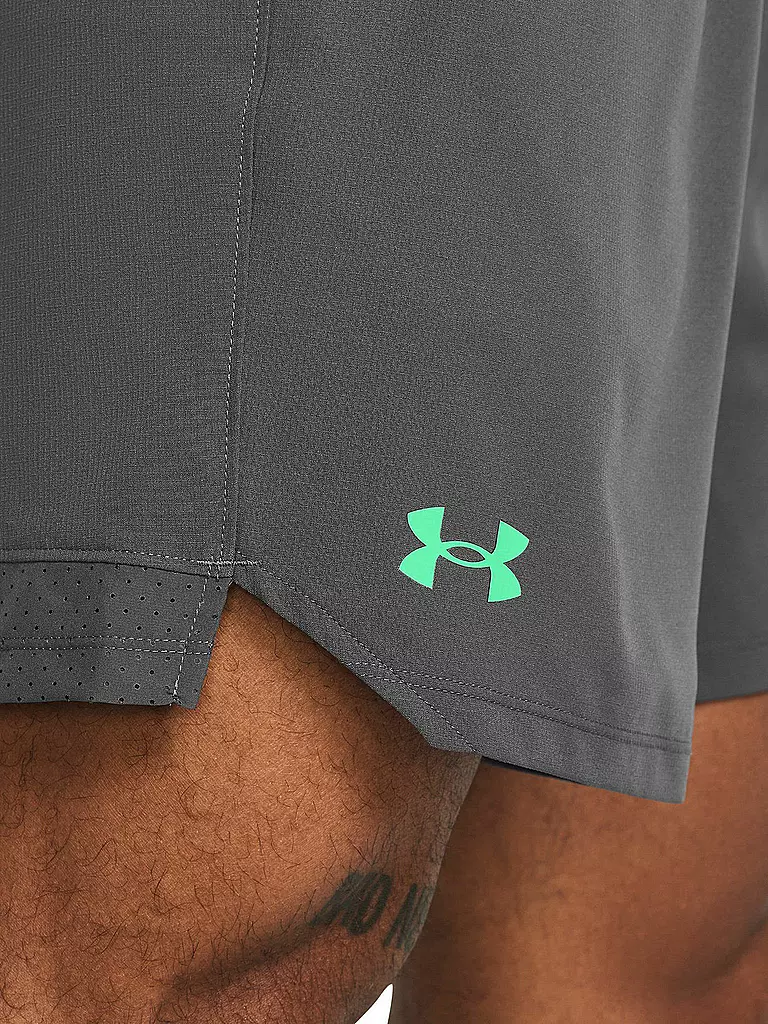 UNDER ARMOUR | Herren Fitnessshort UA Vanish 15cm | Negro