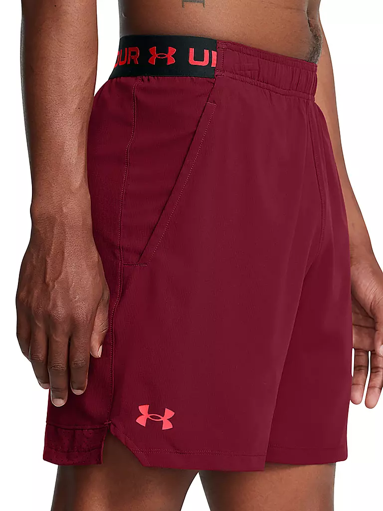 UNDER ARMOUR | Pantalón corto de fitness para hombre UA Vanish de 15 cm |